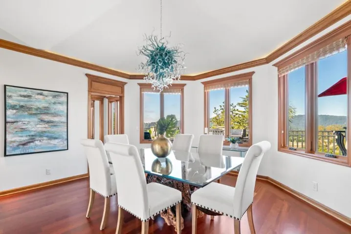 17 Kite Hill Road, Santa Cruz, California 95060
