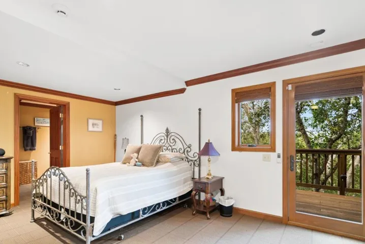 17 Kite Hill Road, Santa Cruz, California 95060