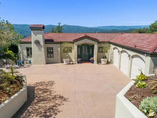 17 Kite Hill Road, Santa Cruz, California 95060