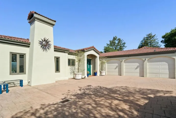 17 Kite Hill Road, Santa Cruz, California 95060