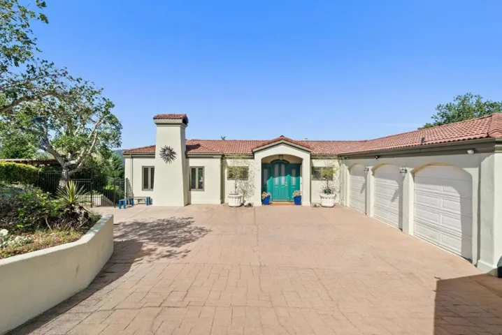 17 Kite Hill Road, Santa Cruz, California 95060