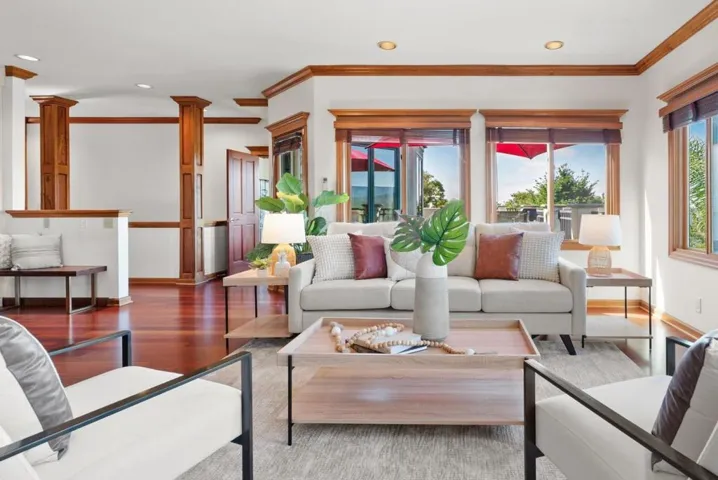 17 Kite Hill Road, Santa Cruz, California 95060
