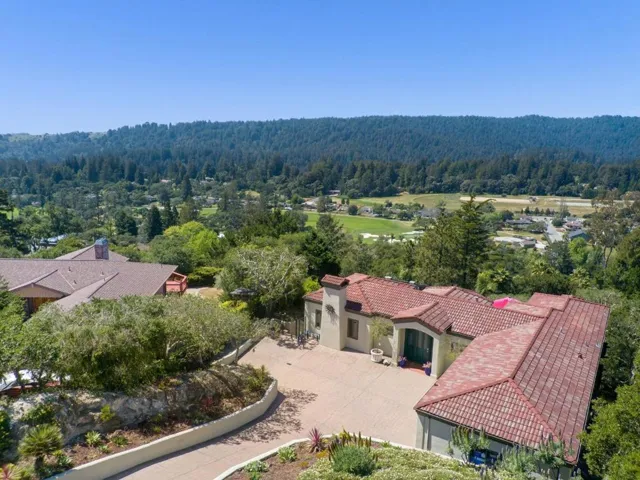 17 Kite Hill Road, Santa Cruz, California 95060