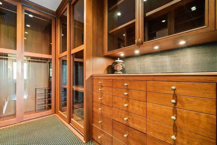 17 Kite Hill Road, Santa Cruz, California 95060