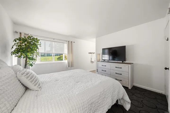 475 N Midway Drive 117, Escondido, California 92027