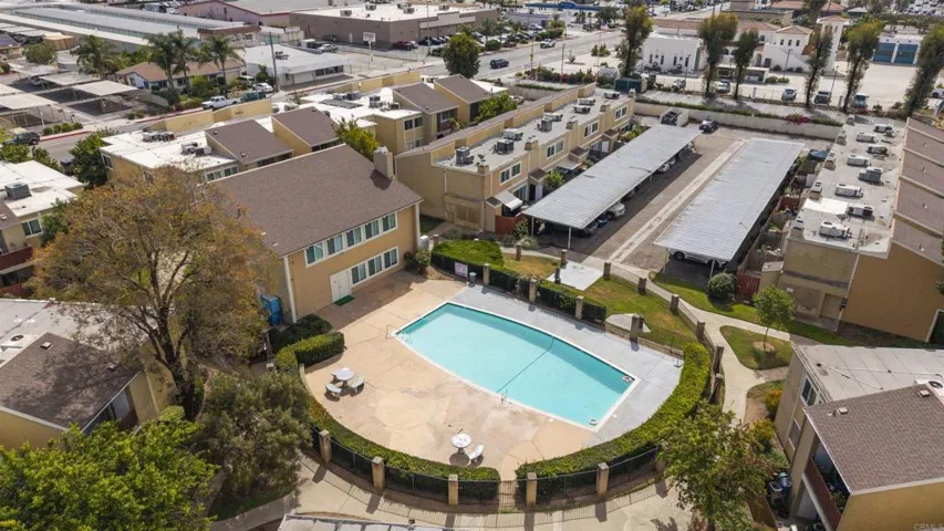 475 N Midway Drive 117, Escondido, California 92027