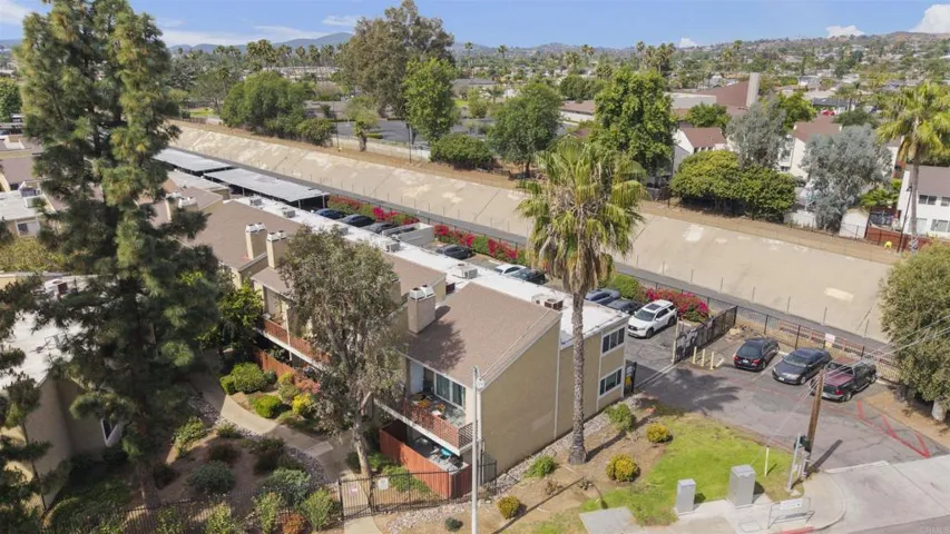 475 N Midway Drive 117, Escondido, California 92027