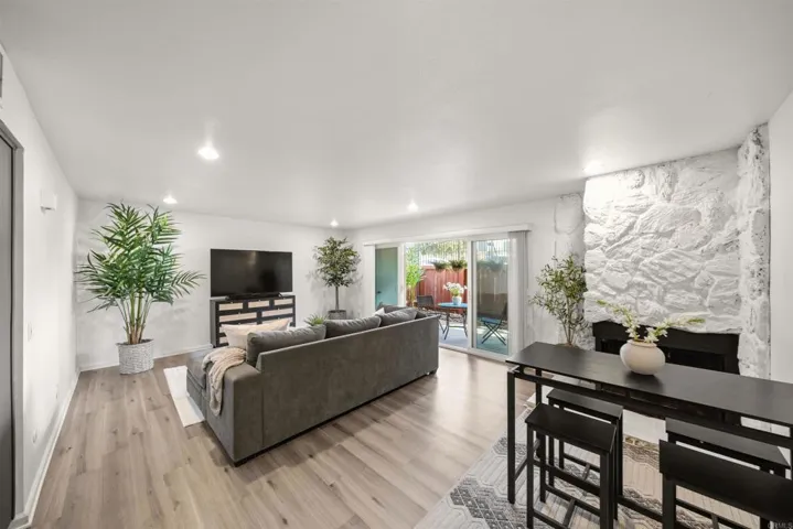475 N Midway Drive 117, Escondido, California 92027
