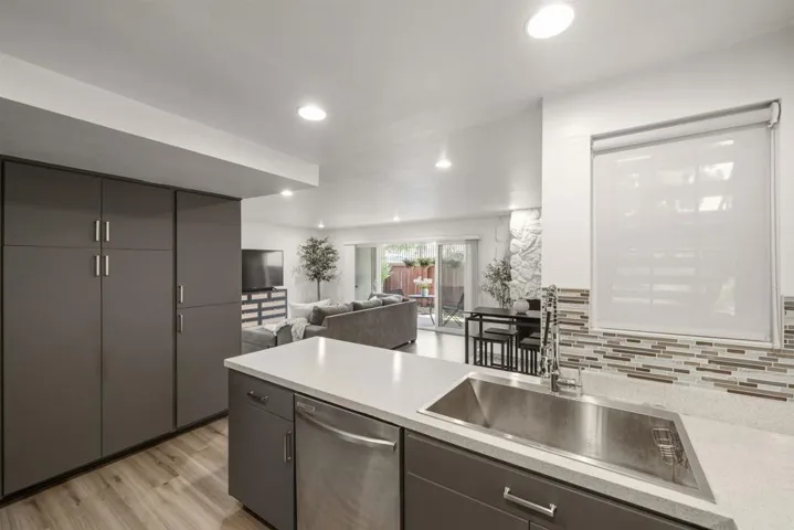 475 N Midway Drive 117, Escondido, California 92027