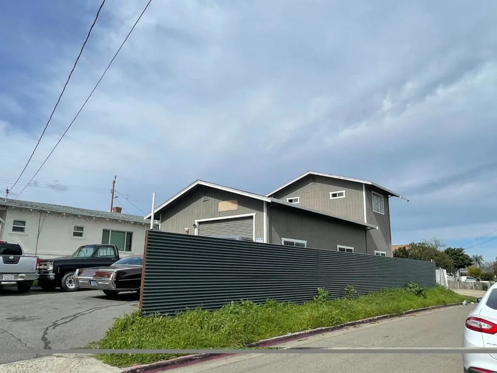 1708 Noia Ave
