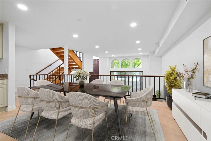 5335 White Oak Avenue A, Encino, California 91316