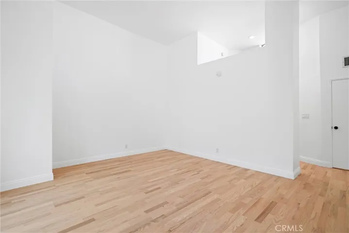 5335 White Oak Avenue A, Encino, California 91316