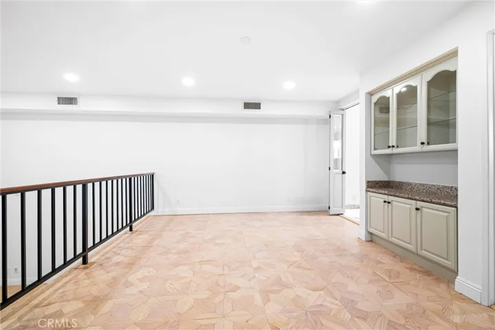 5335 White Oak Avenue A, Encino, California 91316