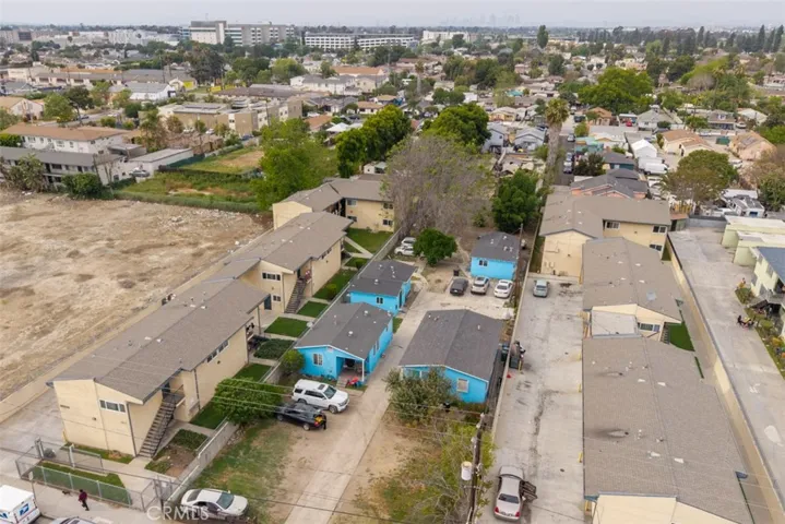 1941 E El Segundo, Compton, California 90222