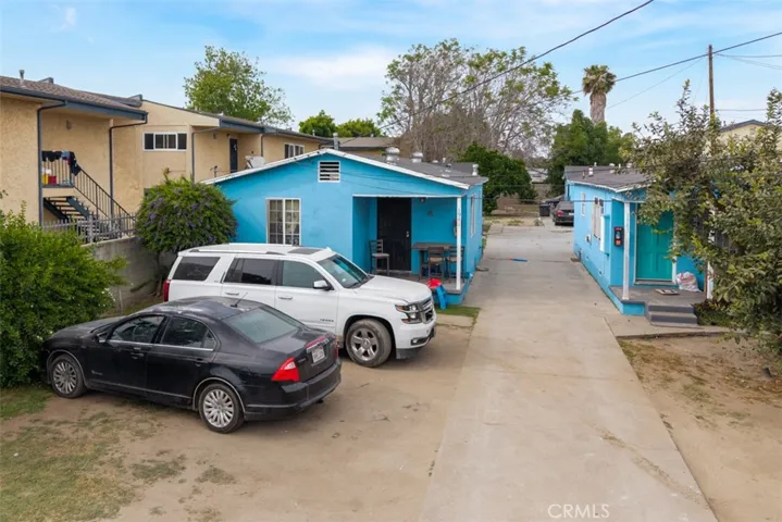 1941 E El Segundo, Compton, California 90222