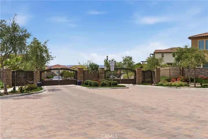 600 Shadowbrook, Lake Forest, California 92610