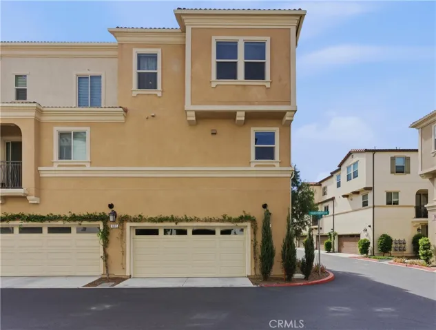 600 Shadowbrook, Lake Forest, California 92610