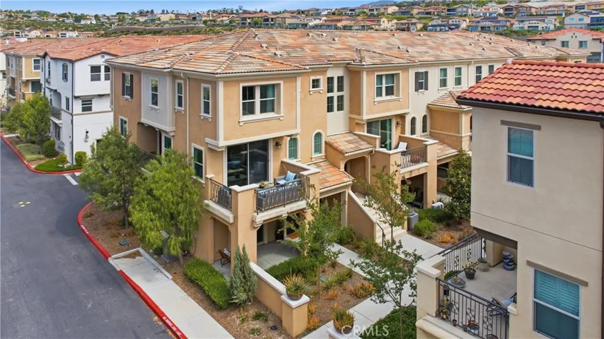 600 Shadowbrook, Lake Forest, California 92610