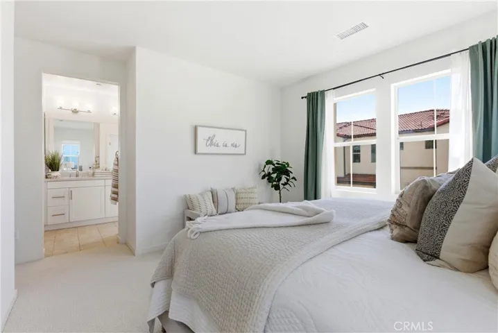 600 Shadowbrook, Lake Forest, California 92610