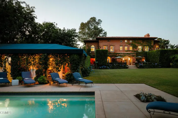 0024 225 Grand MLS