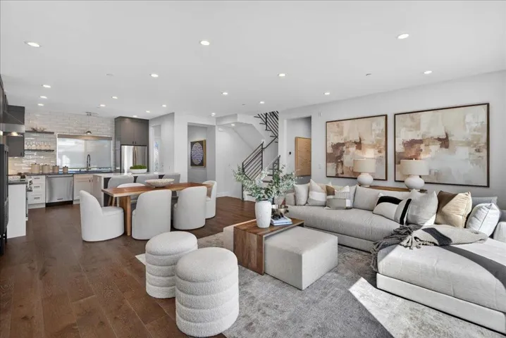 10200 Empire Avenue, Cupertino, California 95014