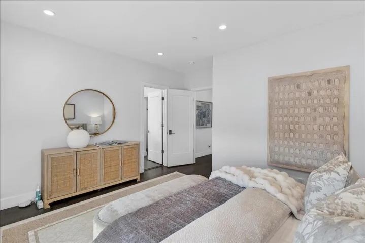 10200 Empire Avenue, Cupertino, California 95014