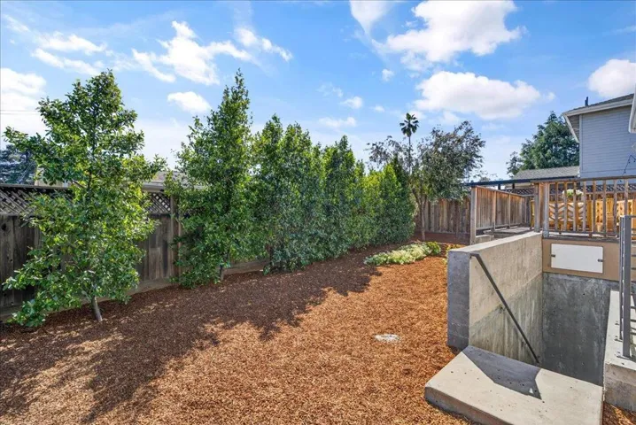 10200 Empire Avenue, Cupertino, California 95014
