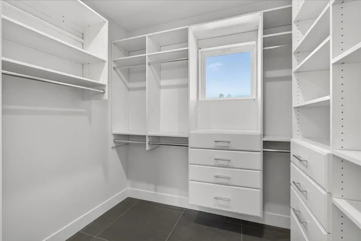 10200 Empire Avenue, Cupertino, California 95014