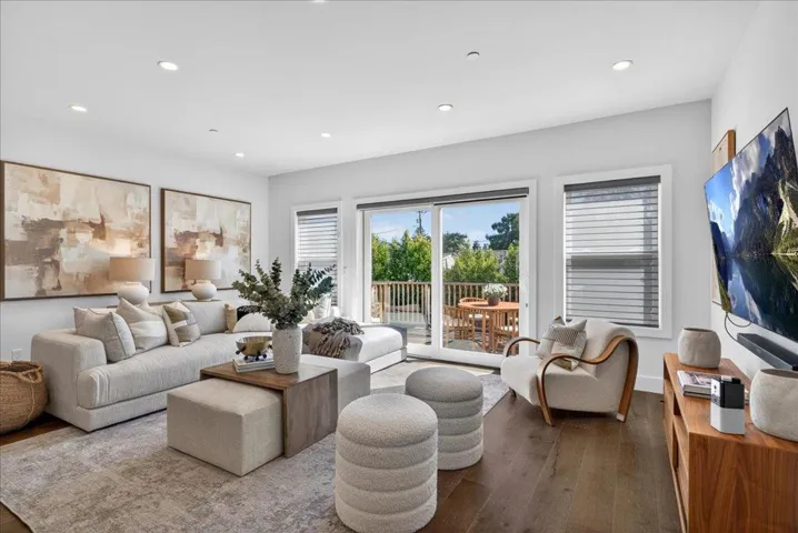 10200 Empire Avenue, Cupertino, California 95014