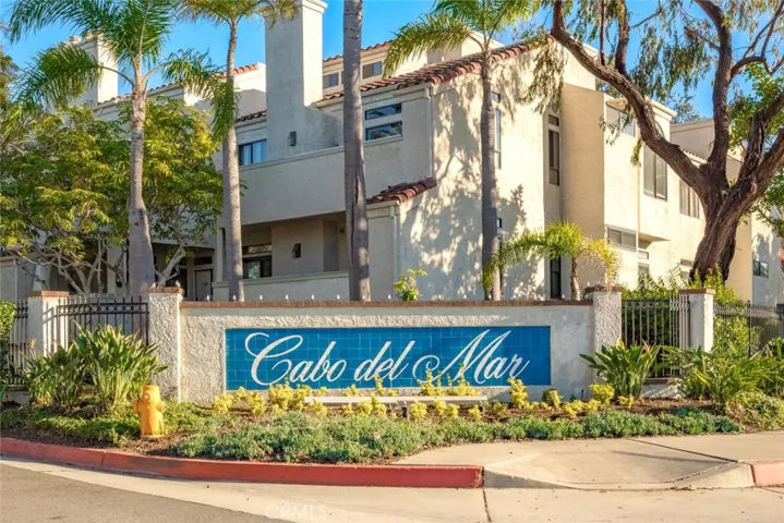 Welcome to Cabo del Mar of Huntington Beach