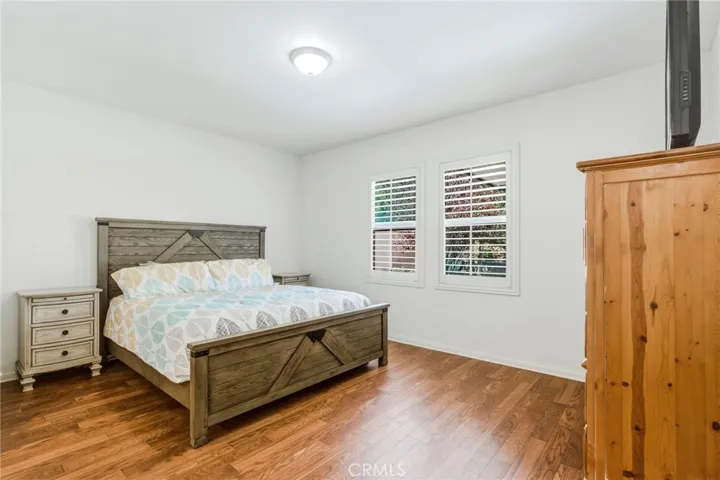 Primary bedoom