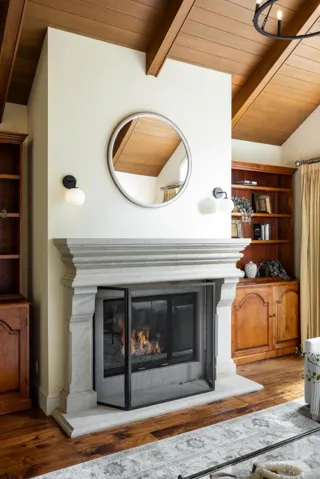 25550 Moody Road, Los Altos Hills, California 94022