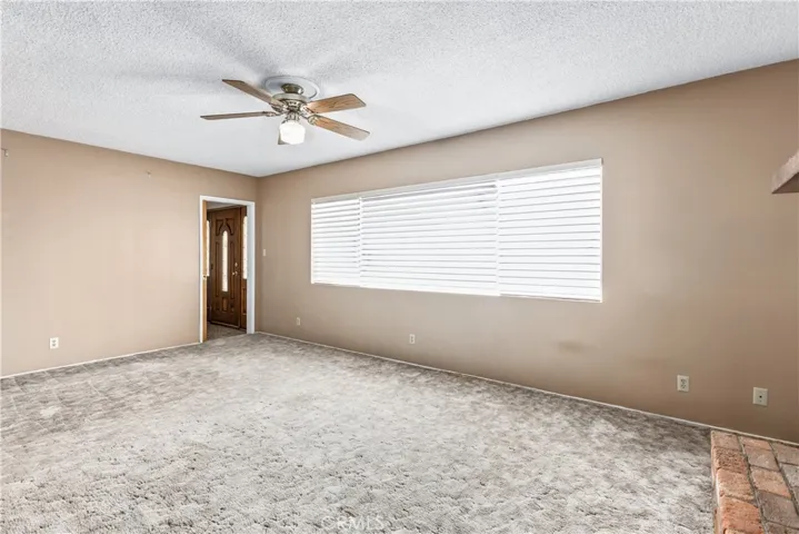 A view of the entry door.