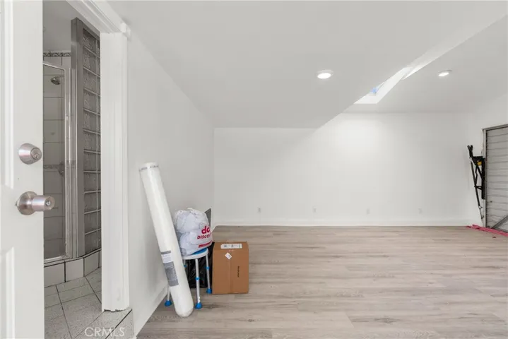 Garage that has an attached bathroom