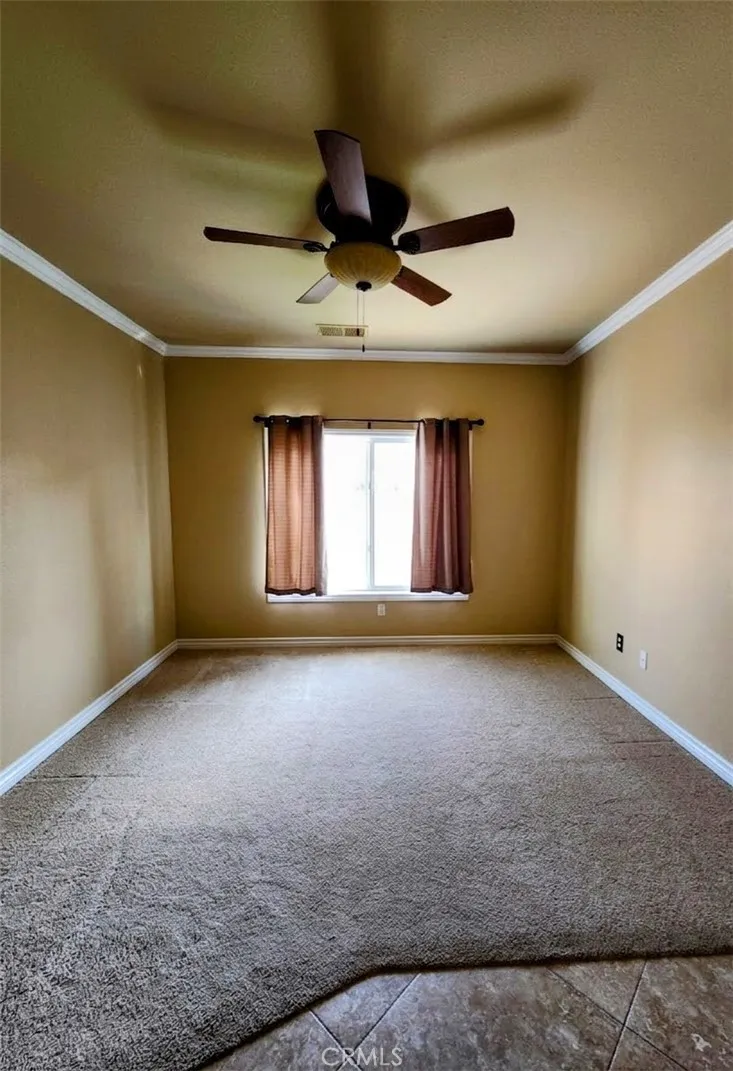 AI Item Remove. 
Primary Bedroom