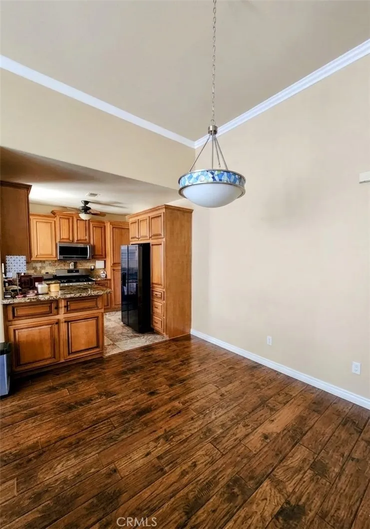 AI Item Remove. 
Dining Room