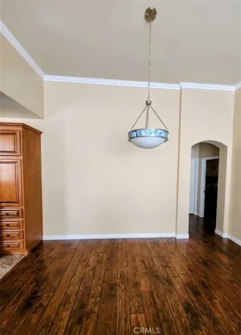 AI Item Remove. 
Dining Room