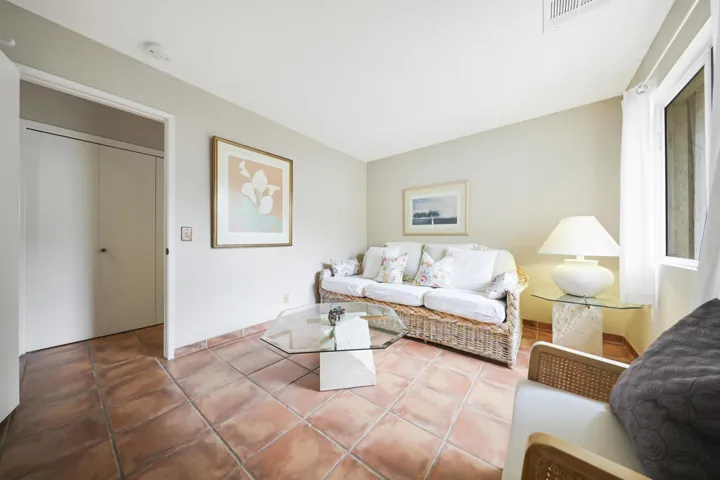 AvenidaDeLasMontanas36055#16 - Copy (2)