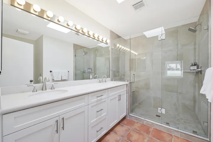 AvenidaDeLasMontanas36055#21