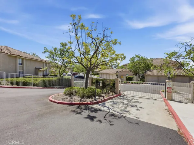 Hidden Ridge Villas gated community