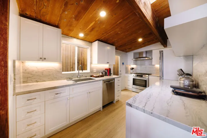 936 Palisades Beach Road, Santa Monica, California 90403
