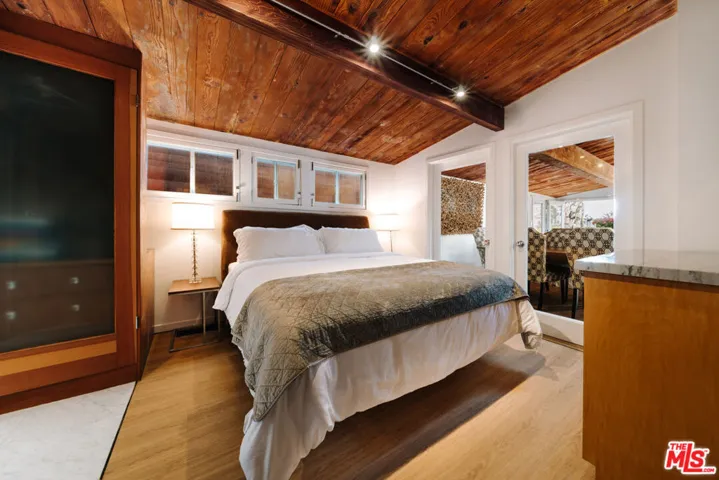 936 Palisades Beach Road, Santa Monica, California 90403
