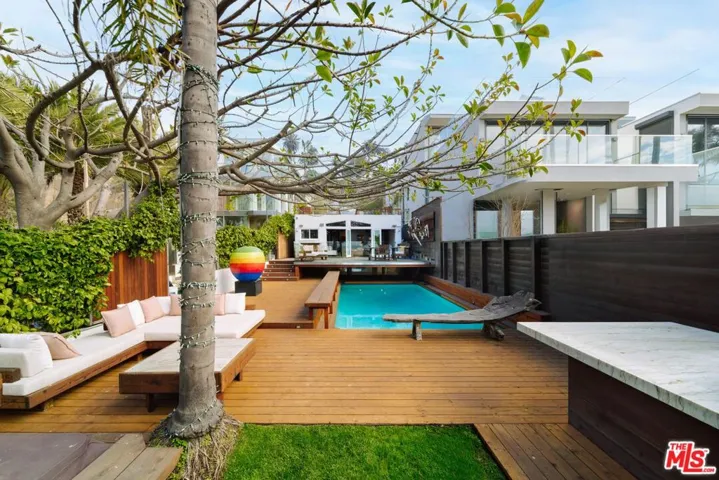 936 Palisades Beach Road, Santa Monica, California 90403
