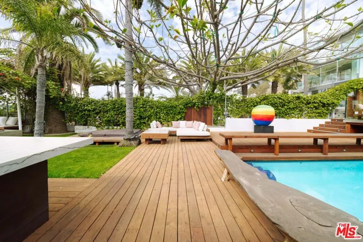 936 Palisades Beach Road, Santa Monica, California 90403