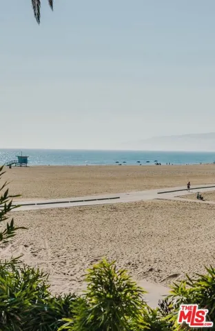 936 Palisades Beach Road, Santa Monica, California 90403
