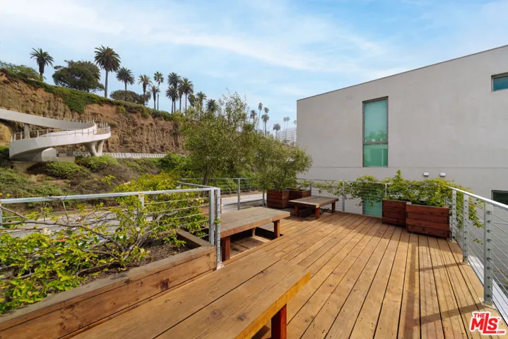 936 Palisades Beach Road, Santa Monica, California 90403