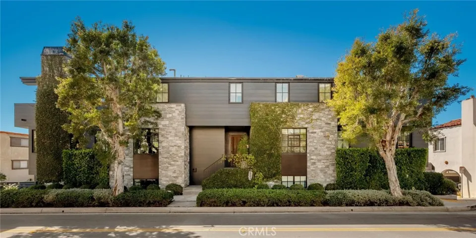2903 Manhattan Avenue A, Manhattan Beach, California 90266