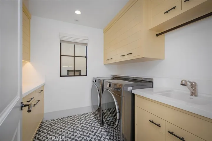 2903 Manhattan Avenue A, Manhattan Beach, California 90266
