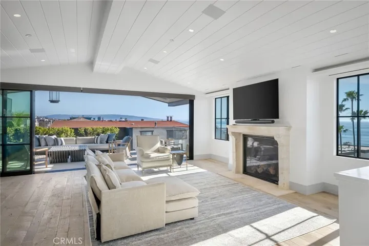 2903 Manhattan Avenue A, Manhattan Beach, California 90266