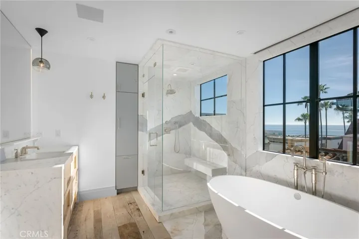 2903 Manhattan Avenue A, Manhattan Beach, California 90266